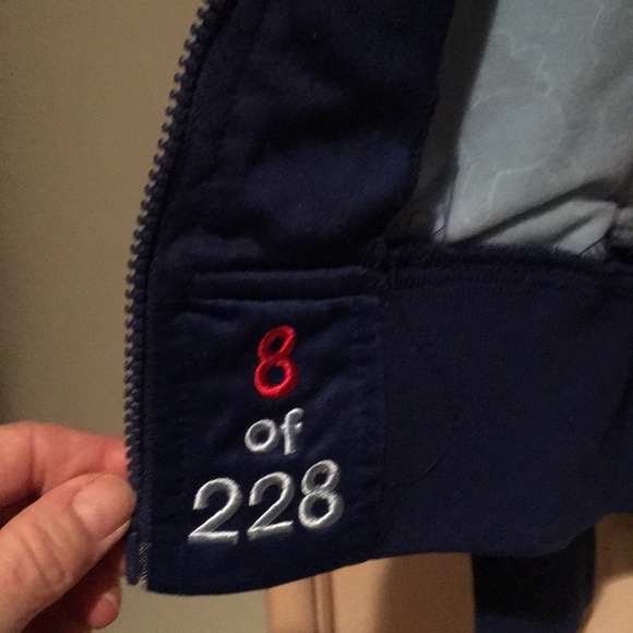 Kidrobot jacket 8of 228 - Picture 2 of 4